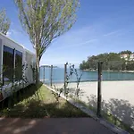 Camping Bayona Playa 2*
