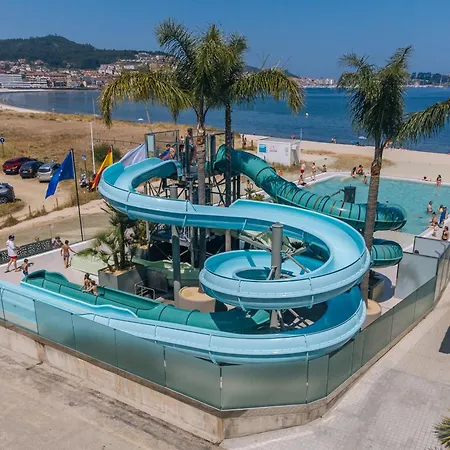 Bayona Playa キャンプ場 2*