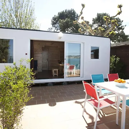 Bayona Playa Campsite 2*