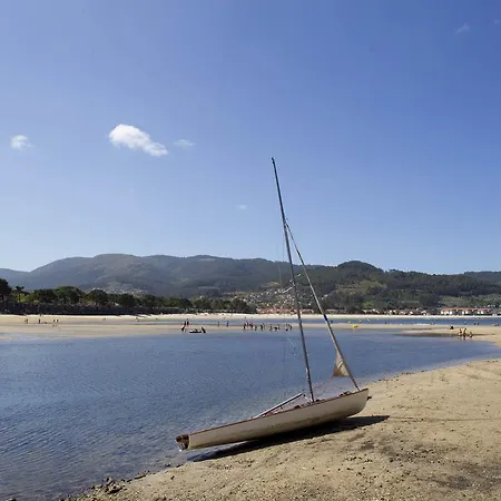 キャンプ場 Bayona Playa 2*