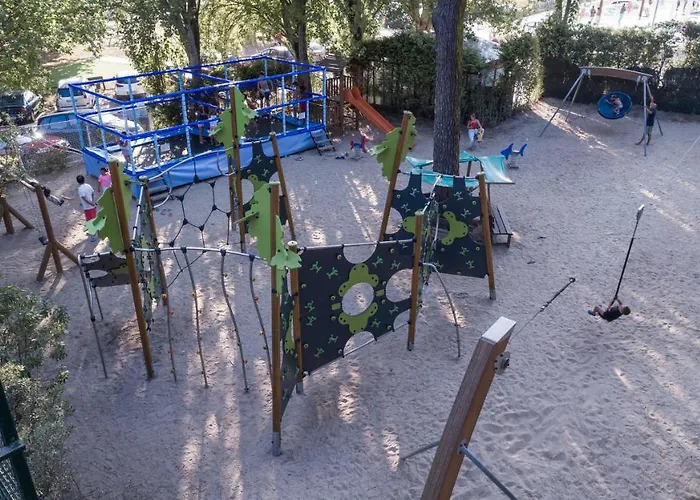 Camping Bayona Playa 2*